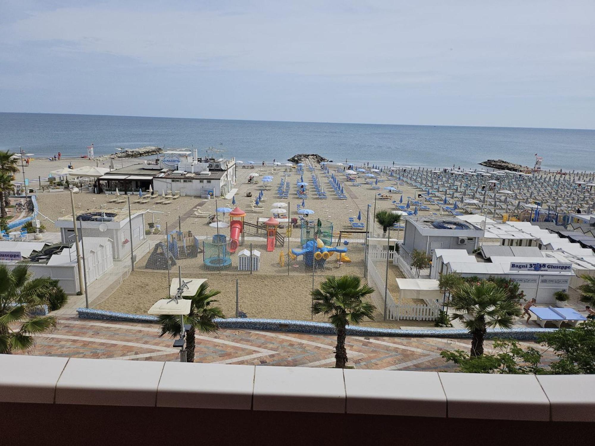 Hotel Villa Rosa Misano Adriatico Dış mekan fotoğraf