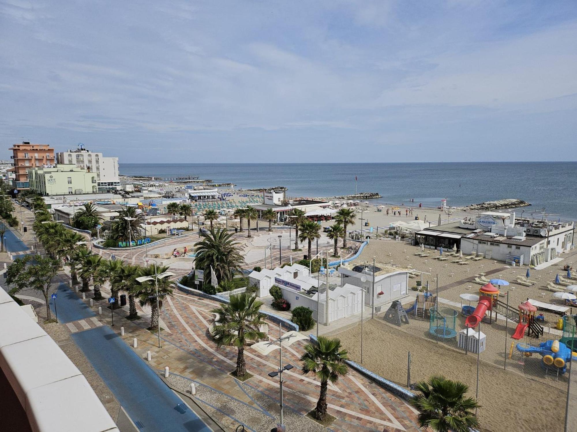 Hotel Villa Rosa Misano Adriatico Dış mekan fotoğraf